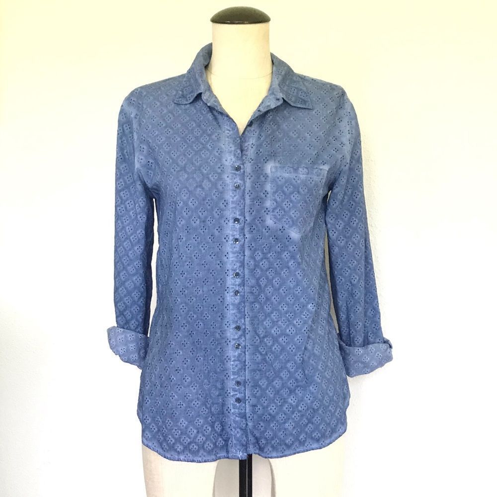 C&C California Blue Eyelet Button Down Shirt Med